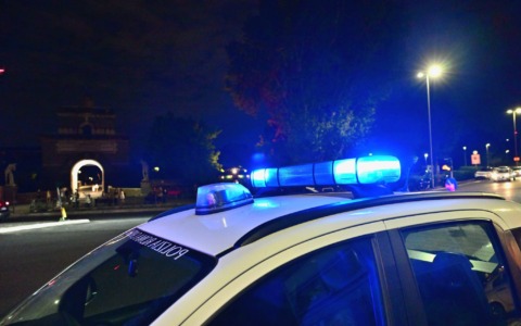 Arrestato uomo con pistola e minacce alla ex compagna