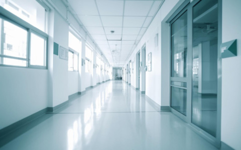Undici nuovi defibrillatori per contrastare l’arresto cardiaco