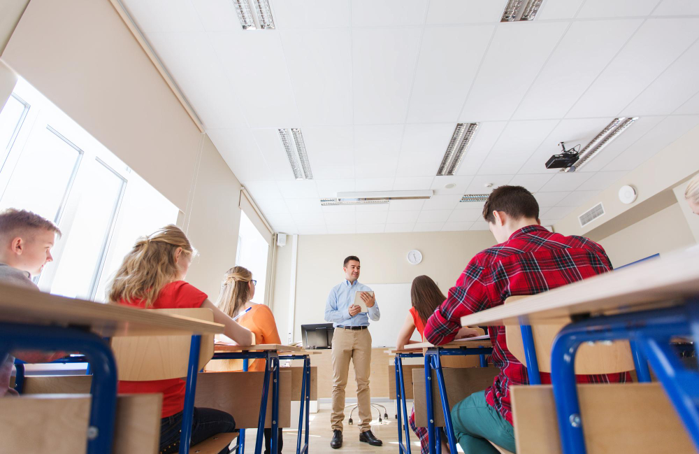 Genitori contro il trasferimento della maestra