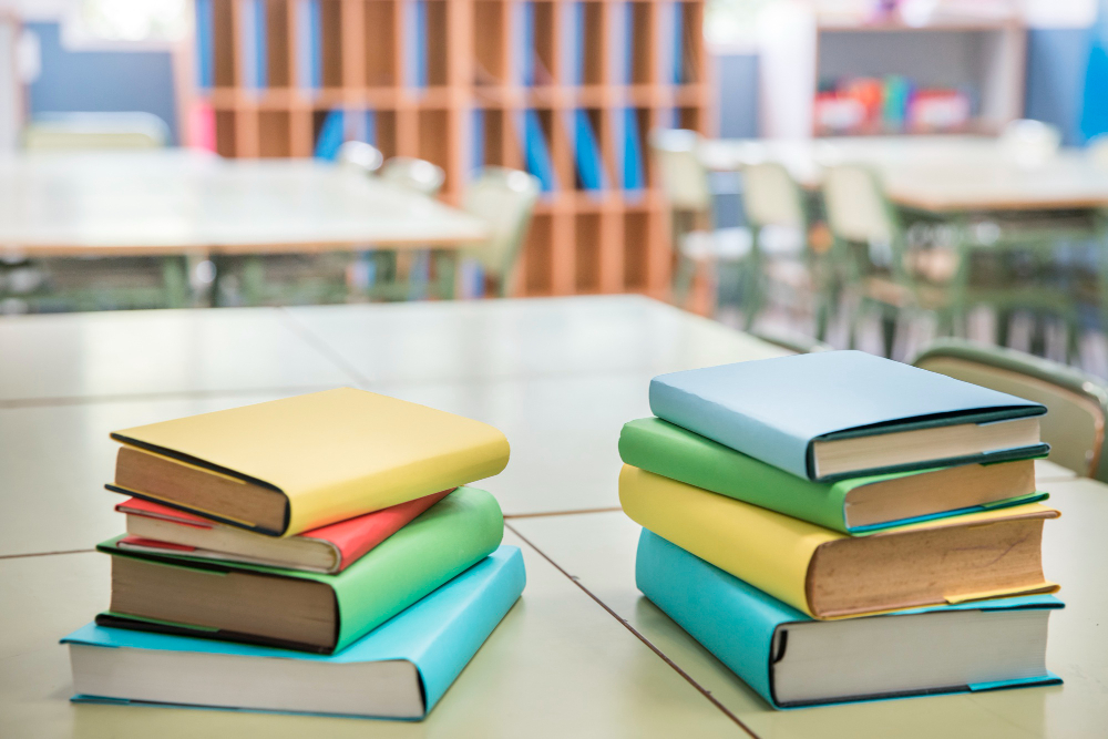 Nella scuola calano i posti stabili, aumentano i supplenti
