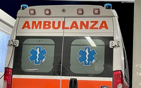 Anziano di 91 anni senza corrente, appello per i soccorsi